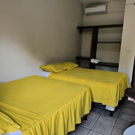 Hotel Y Restaurante Casa Jardines San Benito Dış mekan fotoğraf