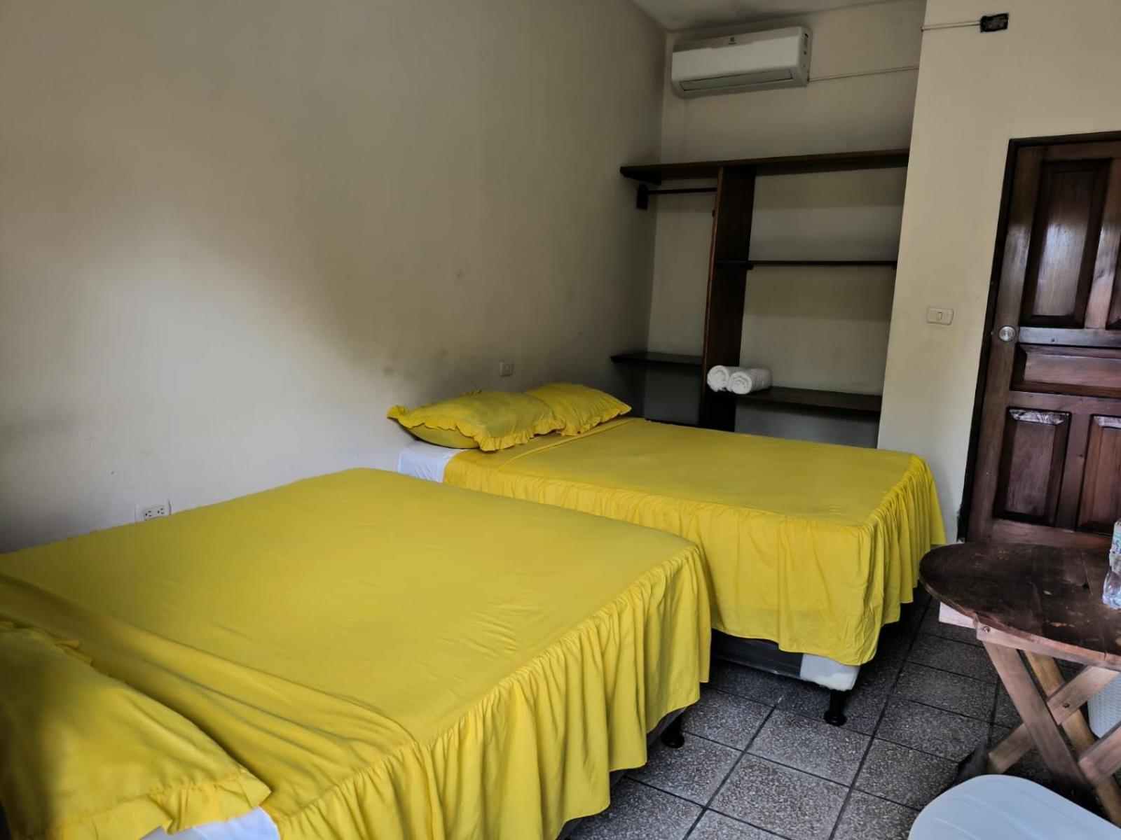 Hotel Y Restaurante Casa Jardines San Benito Dış mekan fotoğraf